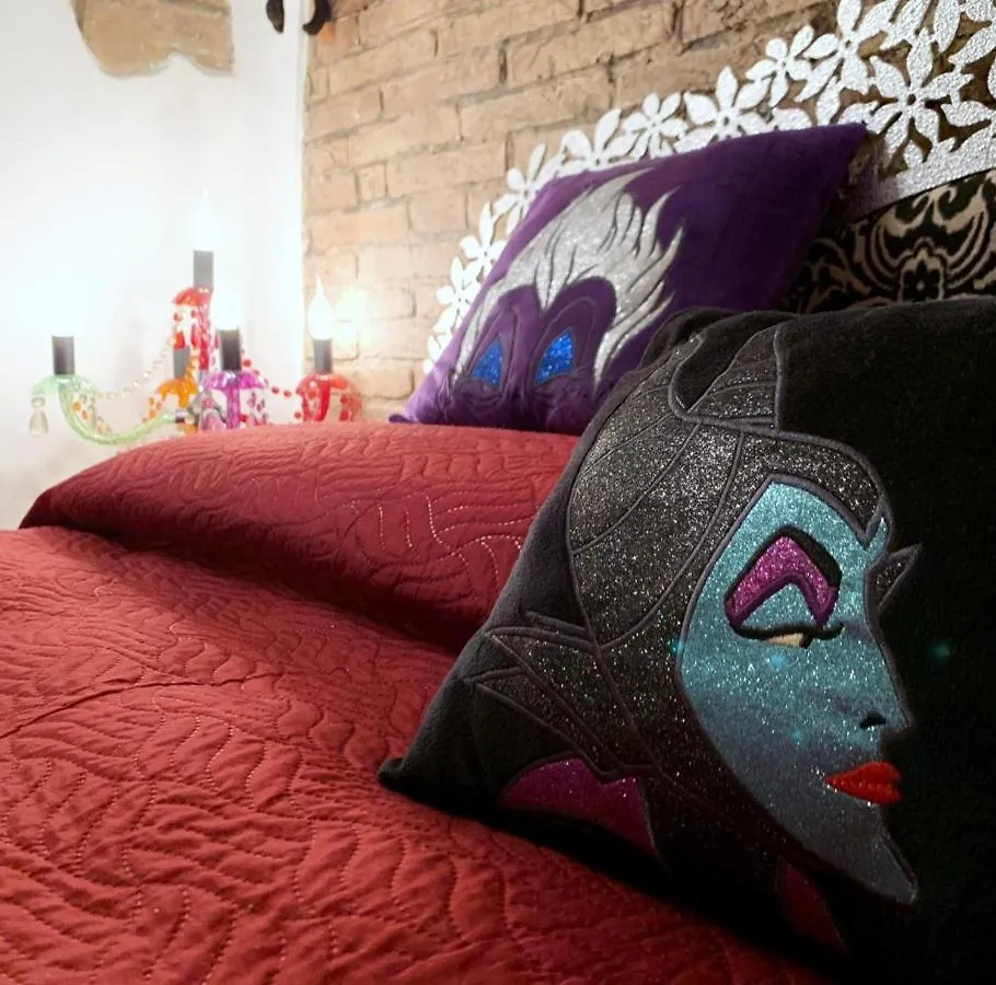 Bed & Breakfast L'Ora Delle Streghe B&B Centralissimo Livorno