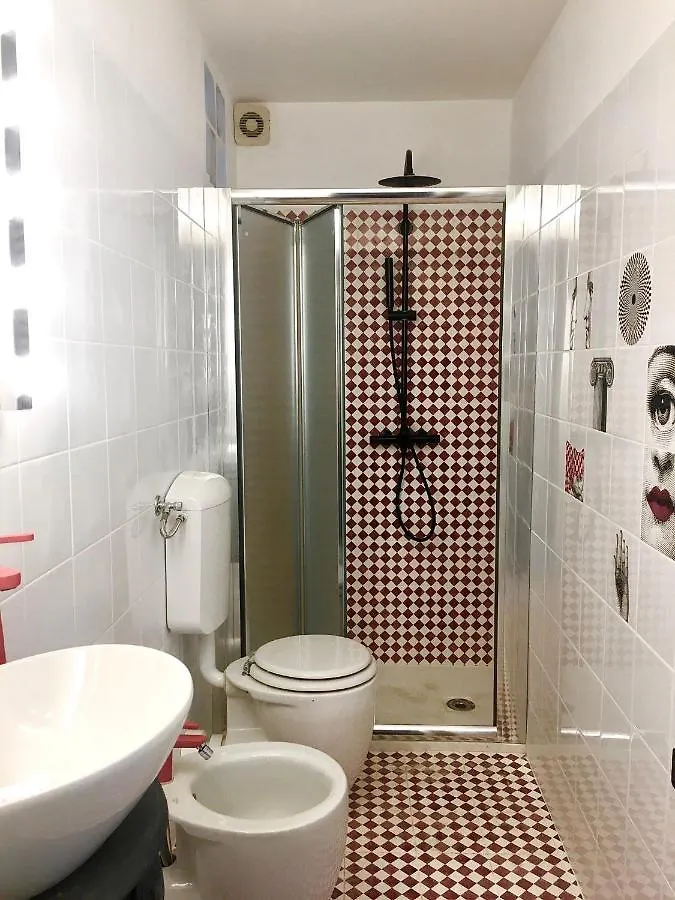 L'Ora delle Streghe b&b centralissimo Livorno Bed & Breakfast
