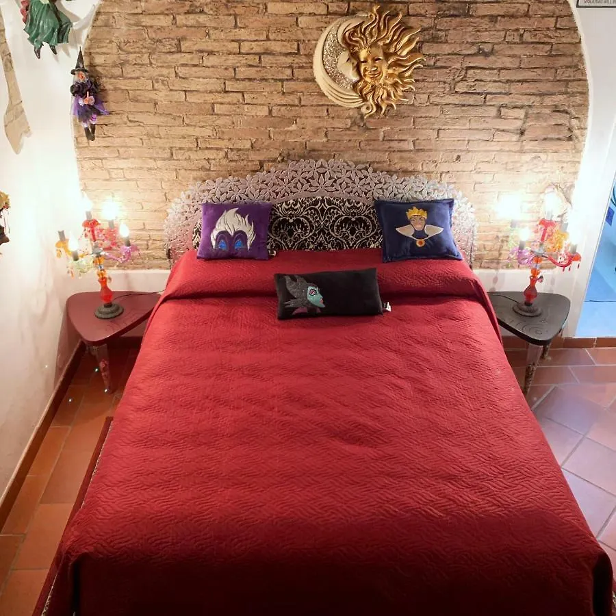 L'Ora delle Streghe b&b centralissimo Livorno Italia